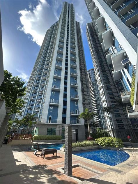 Rent to Own Condo In BGC Taguig The Trion Towers.